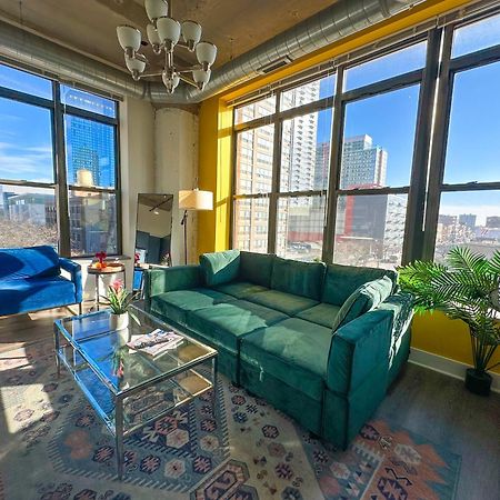 Bright 2Br Luxury Corner Suite With Optional Parking Sleeps 6 Guests Near Mccormick Place And Soldier Field Чикаго Экстерьер фото