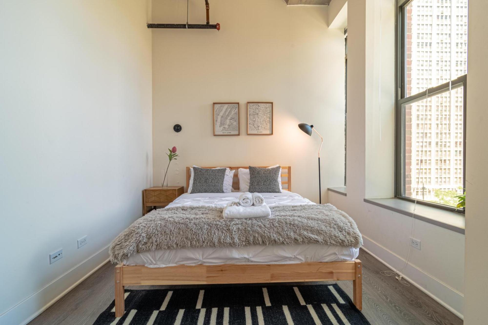 Bright 2Br Luxury Corner Suite With Optional Parking Sleeps 6 Guests Near Mccormick Place And Soldier Field Чикаго Экстерьер фото